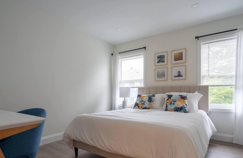 Middletown Cabaña | 3BR-Heart of Newport-Mins to Airport-Middletown
