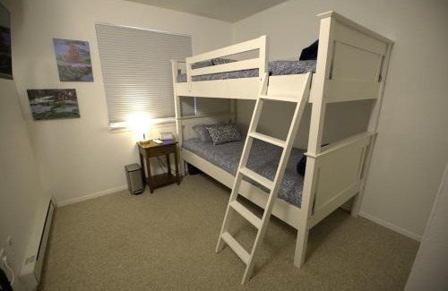 Back Loop Casa | 3br Home In Valley - King Beds & Bunk Beds