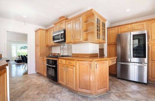 Valley Glen Casa | 3BR Home Near Universal Studios