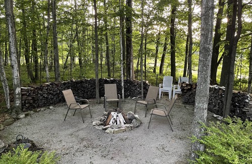 Egg Harbor Casa | 3BR Home Nestled on a Door County Wooded Lot