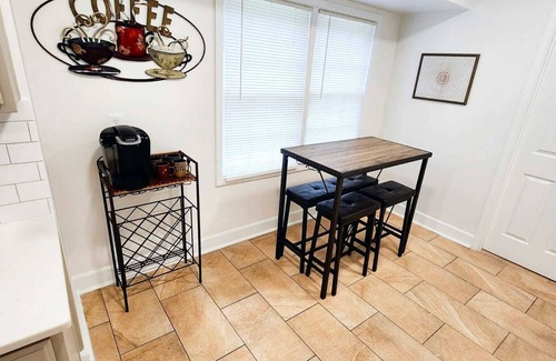 Cliftondale Casa | 3BR Home w/ Fast Internet & Work Space near Atlanta Airport Magnolia Hill House