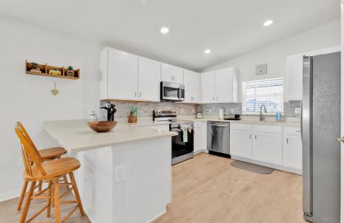 Auburndale Casa | 3BR House with Backyard & access to Auburndale Trail