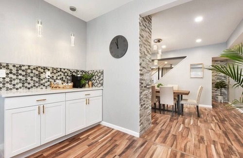 East Liberty Casa | 3BR Luxury Home with Fireplace