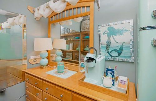 Socastee Casa | 3BR Master Loft Master Suite 3 bath hot tub pets enclosed yard