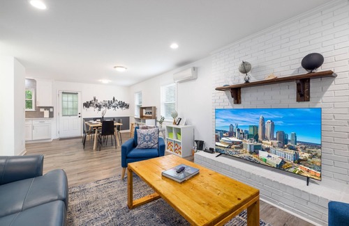 Matthews Casa | 3BR Matthews Home*EV Charger*Dog Friendly