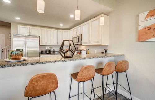Northgate Casa | 3BR Modern Haven, Work, Play & Relax