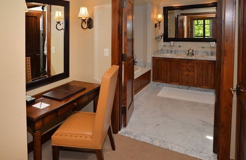 Avon Condominio | 3BR - VISTA A LA MONTAÑA - SUITE RESIDENCIAL - TIMBERS BACHELOR GULH CLUB