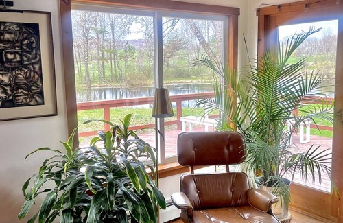 Tyler Hill Casa | 3BR Nature Escape w/ private swimming / fishing pond, spring fed