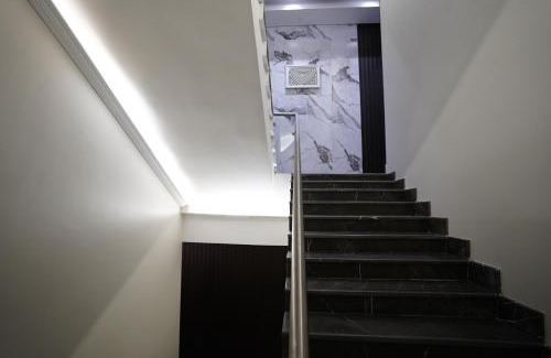 King Abdul Aziz Road Apartamento | 3BR next to stars avenue