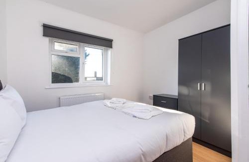 Newark upon Trent Casa | 3BR Nottingham House, WiFi & Free On-Street Parking