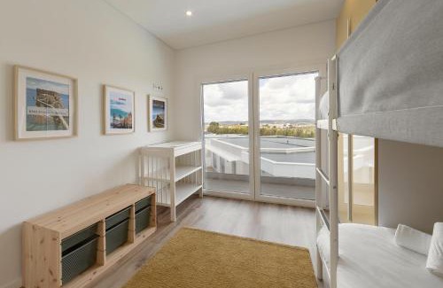 Bombarral Casa | 3BR Oasis With Pool by LovelyStay