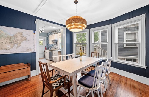 Gloucester Casa | 3BR Oceanview Townhouse on Boulevard I Walk to downtown l Sleeps 8