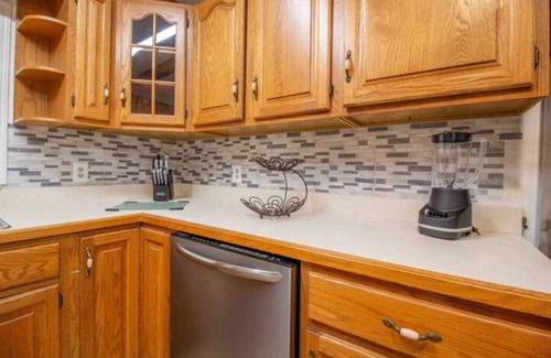 Conway Casa | Family-Ready 3BR Near Airport Pets Welcome