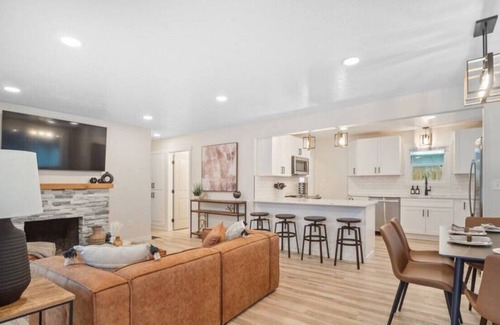 South Perry District Casa | 3BR Perry Home I Close to Shops