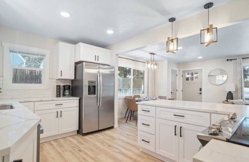 South Perry District Casa | 3BR Perry Home I Close to Shops