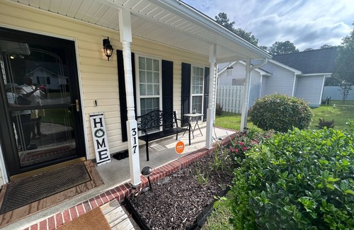 Huntcliff Casa | 3BR Polo Styled Retreat