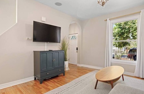 Cole Casa | 3BR RiNo Home, Walk to Eats, Shops, Parks