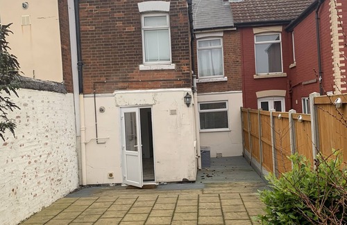 Colchester Casa | 3br-sleeps7-garden-parking
