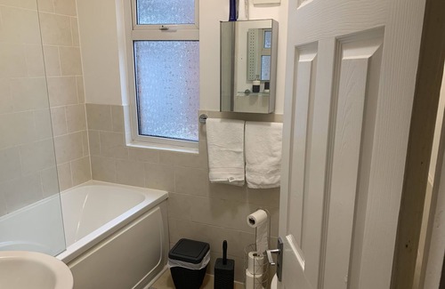 Colchester Casa | 3br-sleeps7-garden-parking