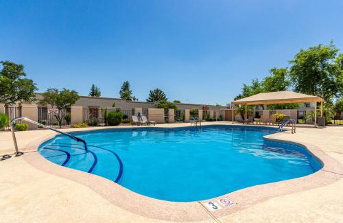 Chateau De Vie Five Apartamento | 3BR Southwest Modern Haven - Old Town