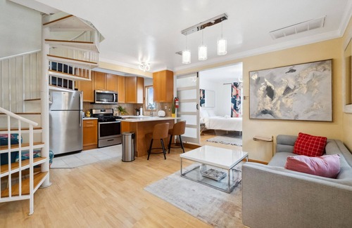 Ampere Casa | 3BR Spiral staircase Loft