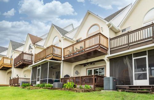 Navarre Casa | 3BR Townhome Steps to Bay - Pool & Beach Gear
