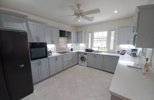 Little Battaleys Casa | 3BR Townhouse - with Pool and Partial Sea View from Main bedroom