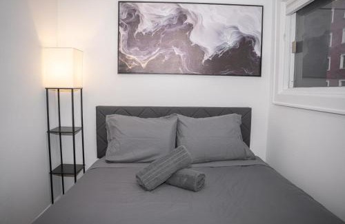 Hoboken Casa | 3BR Townhouse with Private Rooftop