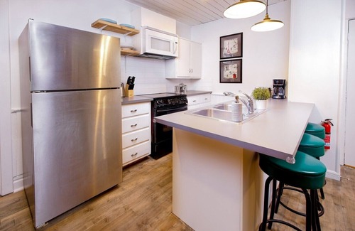Upper Beaches Casa | 3BR con estacionamiento ideal para familias lejos de casa en las playas