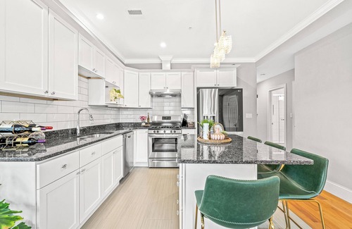 Dorchester Apartamento | 3BR2BA Retreat - 2min to Savin Hill Station