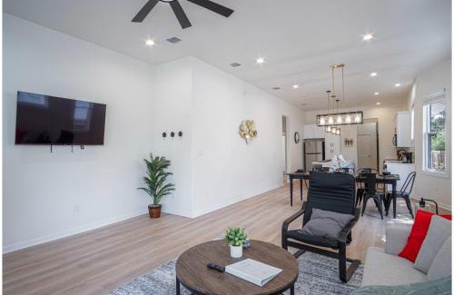 Eastside Promise Neighborhood Apartamento | 3BR3BA Urban Escape Just Minutes From Downtown