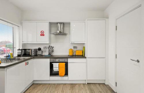 Swindon Apartamento | 3CB 2 Bedroom Apartment in Swindon, Free Parking, Wifi, Long Stay