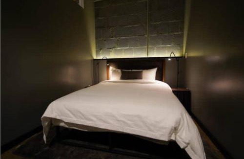 North Oakland Apartamento | 3E - *Renovated* 3 min to Hillman Cancer Center Sleeps 6