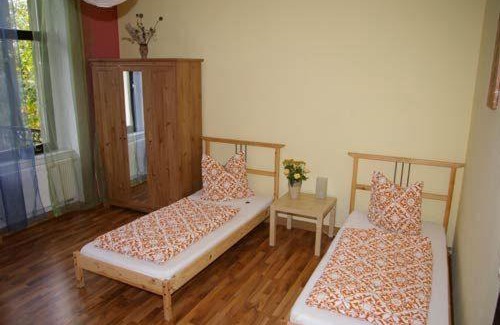 Loebtau Apartamento | 3R-Fewo-bis-8-Personen-zentral-T8