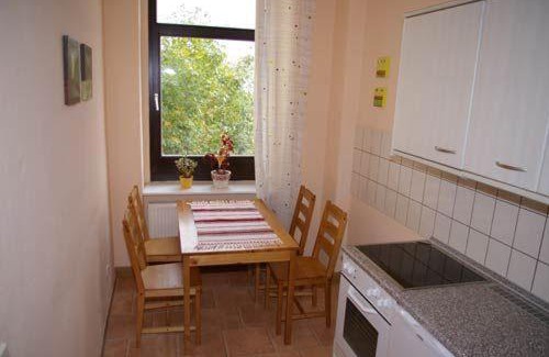 Loebtau Apartamento | 3R-Fewo-bis-8-Personen-zentral-T8