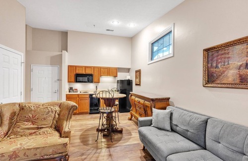 Nashville Condominio | 3rd Floor Back Side Corner Penthouse Suite - 308 by Grand Wood Suites
