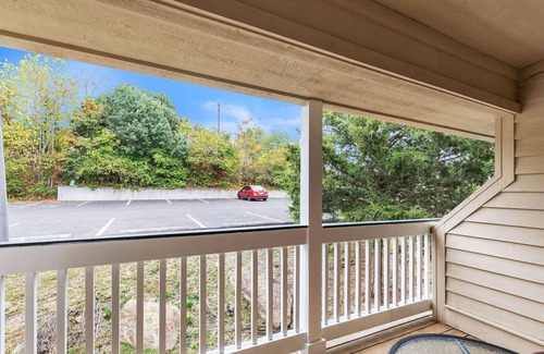 Nashville Condominio | 3rd Floor Back Side Penthouse Suite - 307 by Grand Wood Suites
