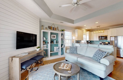 St. James Condominio | 3rd-floor condo with marina & Intercoastal Waterway views, porch, W/D, & AC
