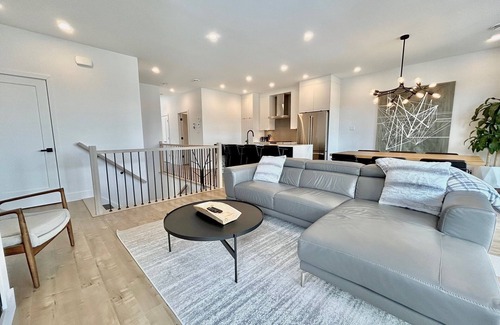 Bromont Condominio | 3rd Floor New Construction - Prime Location with Ski Shuttle Bus on Site