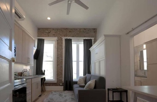Knoxville Apartamento | 3rd & Main Studio Martini