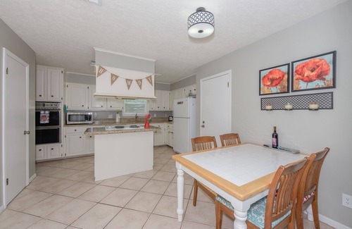 Southwood Valley Casa | Howdy Half-Acre: ¡ENORME ÁREA DE VIDA! Duerme 9. ¡Desayuno incluido!