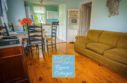 Aquebogue Cabaña | Premier Waterfront Cottage 3