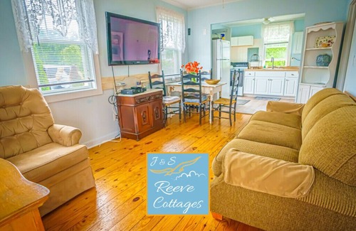 Aquebogue Cabaña | Premier Waterfront Cottage 3