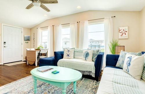 Bermuda Beach Casa | 3rd Row Gulf Views w/ Ground Level Suite & Beach Gear