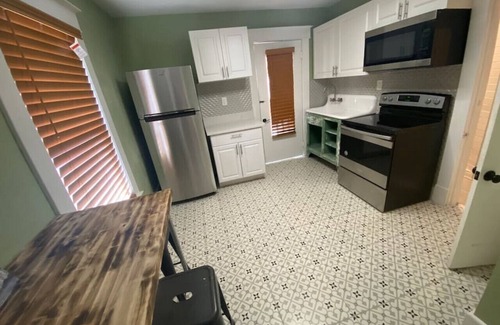 Historic Old Northeast Apartamento | (4) 320 Unit #4 · Downtown St. Pete/Historic Old NE Retreat #4