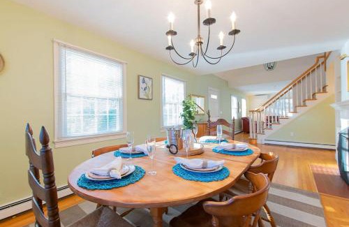 East Orleans Casa | 4-5 Min to Mill Pond or Nauset Beach