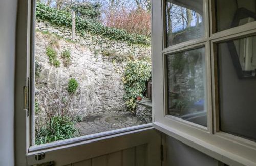 Tideswell Casa | 4 Alma Road