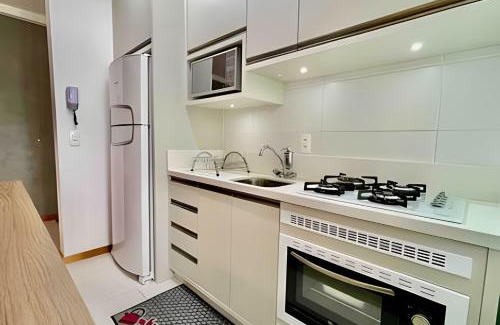 Picarras Apartamento | 4°andar, 15km B. Carrero,200m mar