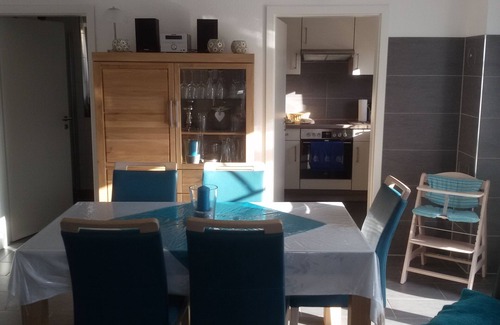 Dorumer Neufeld Casa | 4 * sin barreras, para personas alérgicas, personas mayores; WiFi y Costos adicionales incluidos; silla de playa