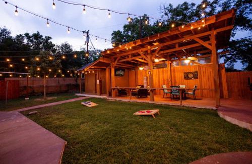 Leon Valley Casa | 4-BD 3-FullBA SAMedical Cen,Riverwalk,Fiesta,Rodeo